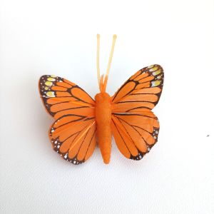 Motýl s klipem 5 cm oranžový