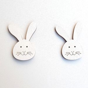 Zajíček dřevo-bílé 4,5x3,5cm 2ks