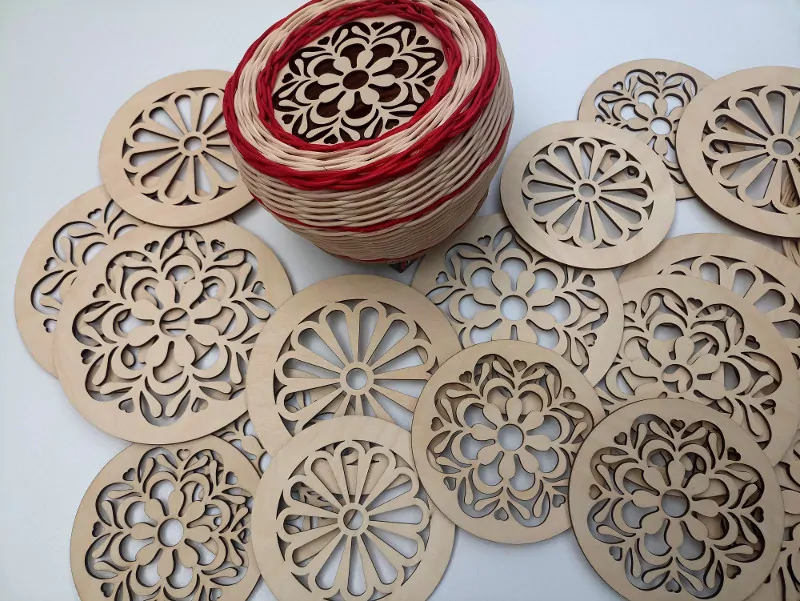 Podložka kytka frézovaná - 16cm