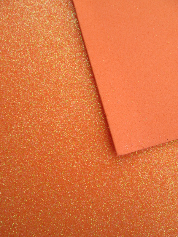 Pěnovka Moosgummi 2mm 30x20cm třpyt oranž