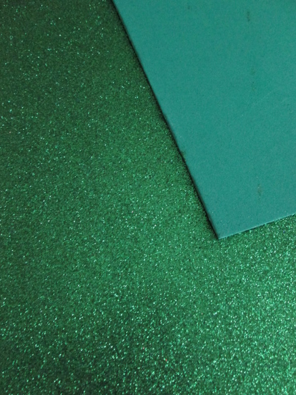 Pěnovka Moosgummi 2mm 30x20cm třpyt zelená 