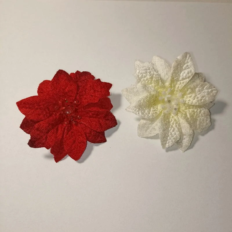 Vánoční hvězda červená semišová pr.7cm