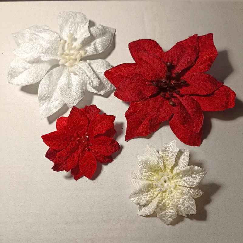 Vánoční hvězda červená semišová pr.7cm